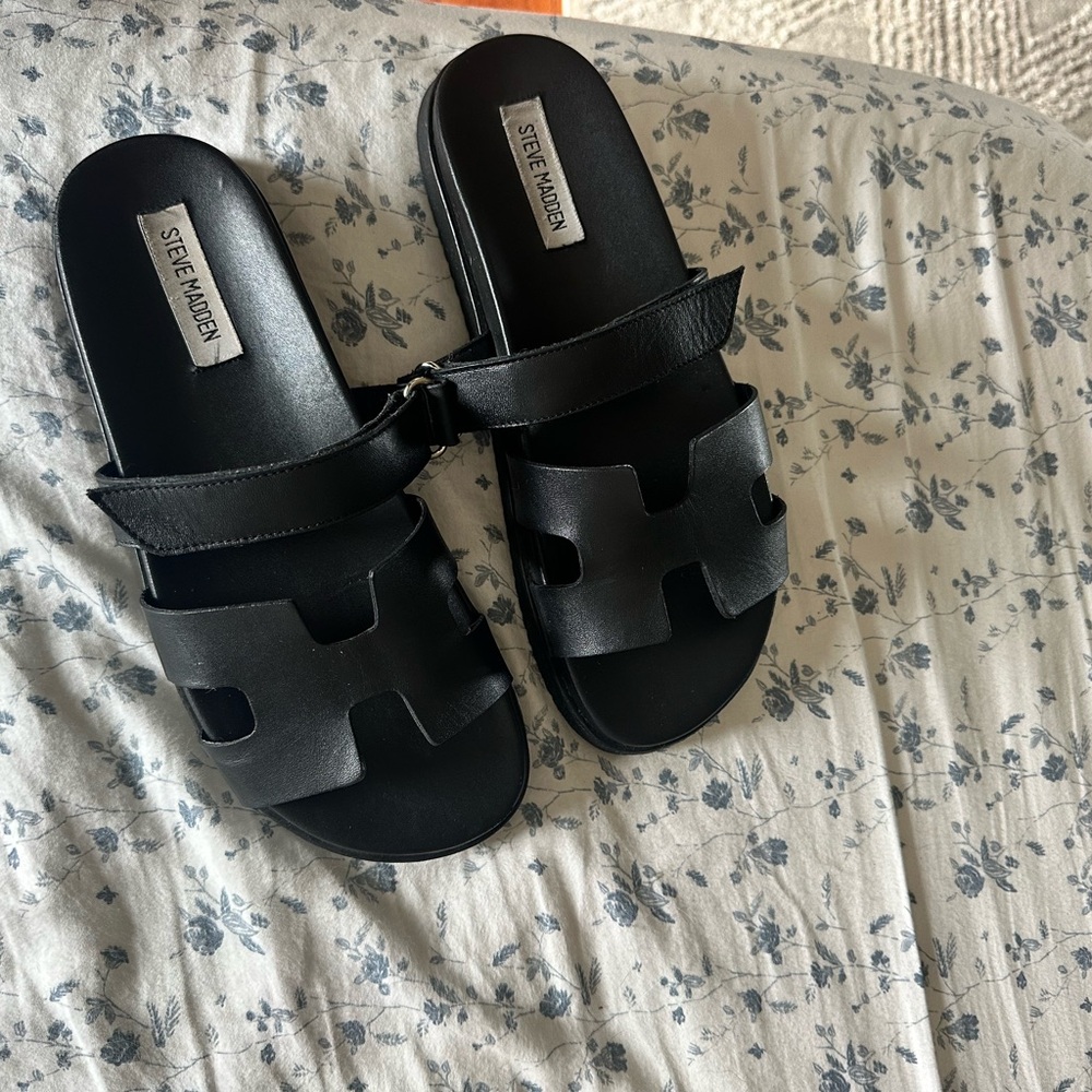 STEVE MADDEN MAYVEN LEATHER SANDALS SIZE 9